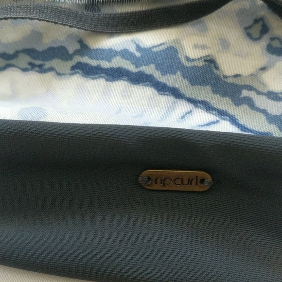 Rip curl mirage bikini top - Picture 3 of 3